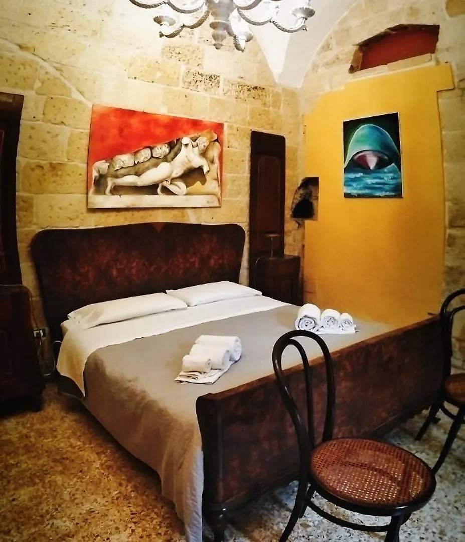 ليتشي B&B Malennio إيطاليا