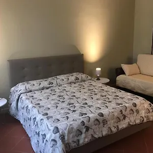 Domus Salento & Con Parcheggio Privato In Loco Bed & Breakfast
